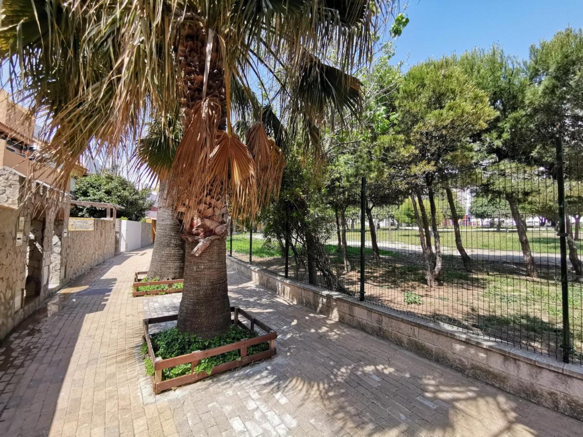 Holiday home Con Jardin